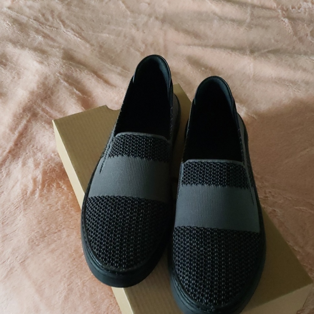 Shoes (Uggs)